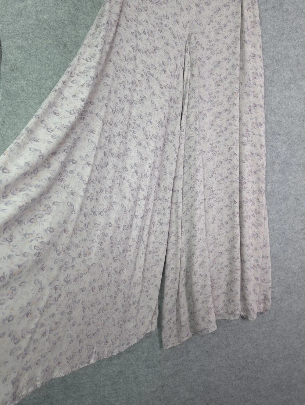 Free People Light Lilac Floral Extreme Wide-Leg Palazzo Pants Sz 12 - Picture 2 of 9